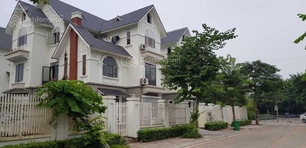 Bán biệt thự sân vườn 167m mt9.2m quận Hoàng Mai.