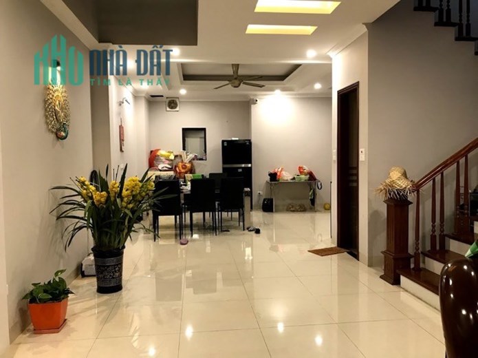 Bán nhà gấp Trung Tâm Quận Cầu Giấy - Ô tô Tránh - Kinh Doanh - Văn Phòng 85m MT 6,6m