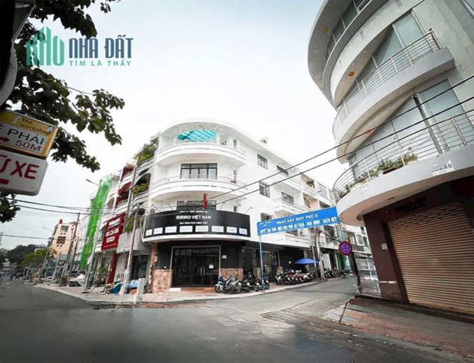 🆘Bán Nhà Góc 2MT 10 Trần Nhật Duật Quận 1 - 4 Tầng - Chỉ 33 Tỷ