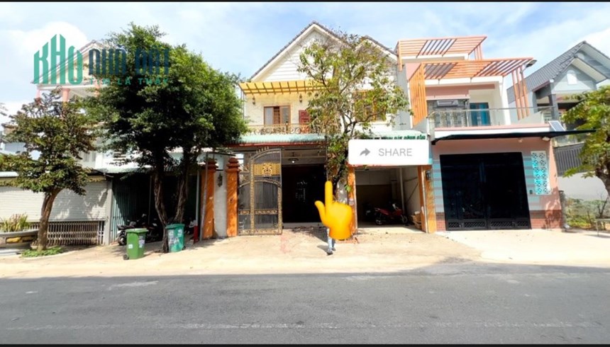 Biệt Thự Gỗ Quý 200m2 giá chỉ 8.5 tỷ