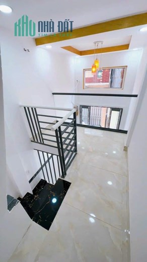Nhà đẹp rẻ Dtsd28m-3 tấm Đoàn Văn Bơ Q4 có 1,3 tỷhơn bank vay 800trieu
