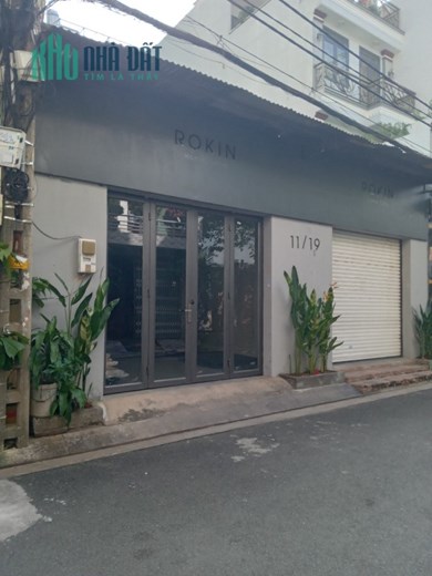 NHÀ ĐẸP - GIÁ TỐT - CHÍNH CHỦ Cần Bán Nhà Vị Trí Đẹp Tại Hòa Thạnh, Tân Phú