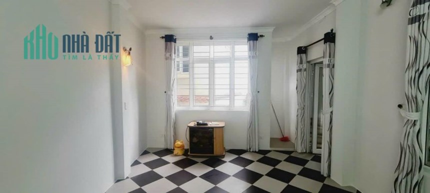 BÁN NHÀ LÔ GÓC THOÁNG TRUNG TÂM QUẬN HAI BÀ TRƯNG DT:42.4M2 NHÀ 4 TẦNG 5 NGỦ GIÁ: 4.15 TỶ .