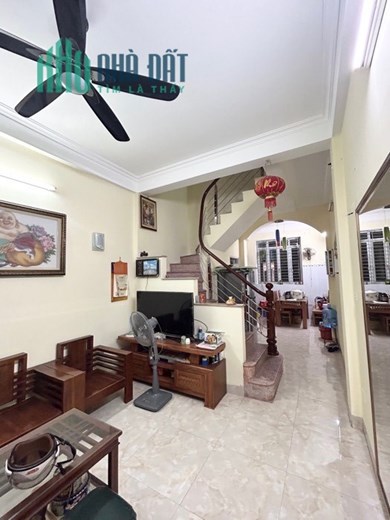 Bán nhà Lê Trọng Tấn 42m x 4,5 T  MT 3,3m giá 6,4 tỷ