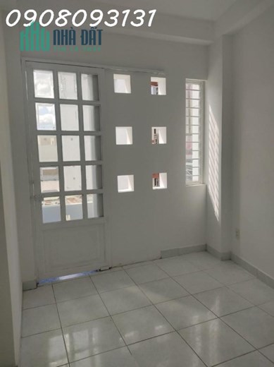 3131-Phan Đăng Lưu Phú Nhuận , 5 TẦNG BTCT , HẺM 5M, SÁT MẶT TIỀN. Chỉ 3 tỷ 3