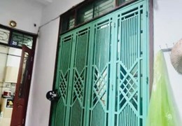 TRUNG TÂM QUẬN HAI BÀ TRƯNG PHỐ BẠCH MAI DT:42.4M2 NHÀ 4 TẦNG 5 NGỦ GIÁ: 4.15 TỶ .