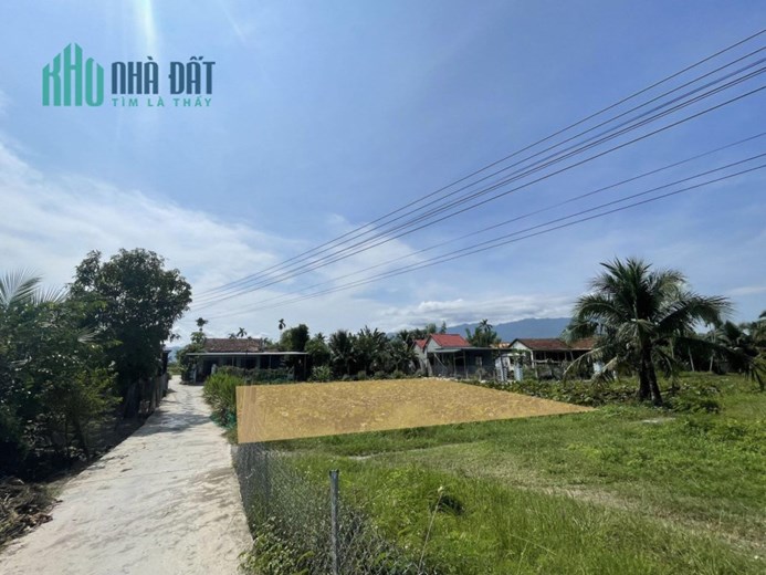 bán đất 3 mặt tiền chưa qua đầu tư giá chỉ 4tr7 Phường Ninh Giang Ninh Hòa lh 0985451850