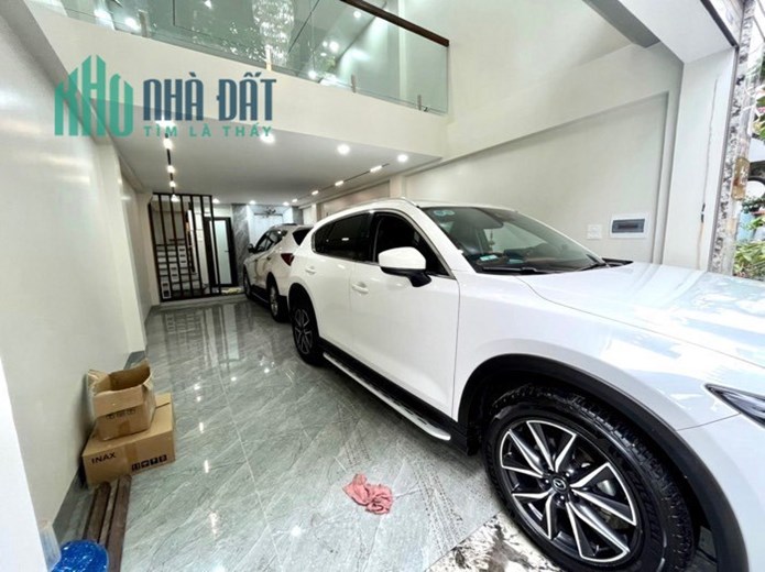 Bán Nhà Ngọc Thụy Long Biên . 61M x 6T . Ngõ Nông , Lô Góc , Gara Ô Tô , Thang Máy . Giá 8.1 Tỷ
