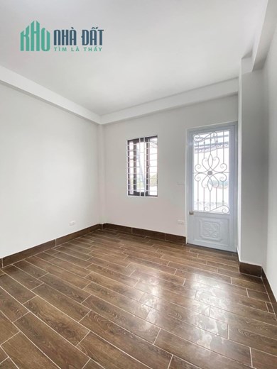 Bán Nhà 6tầng Hoa Lâm Việt Hưng. 45m2 Giá 6,5tỷ. Thang máy, Gara Oto.
