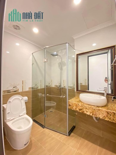 Bán Nhà 6tầng Hoa Lâm Việt Hưng. 45m2 Giá 6,5tỷ. Thang máy, Gara Oto.