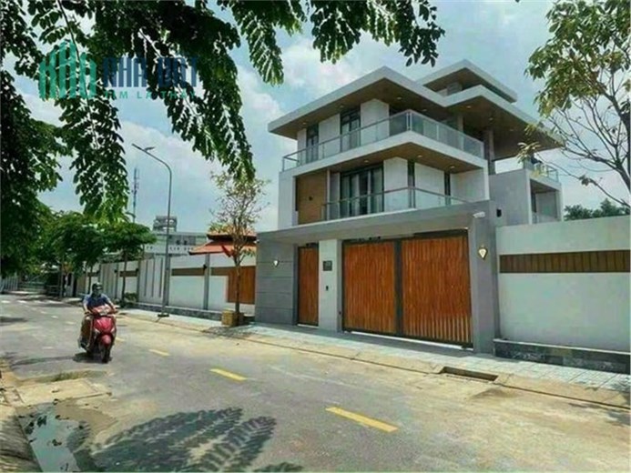 Nhà chất như nước cất- KDC Center Home Reverside - Kha Vạn Cân - Gara xe hơi