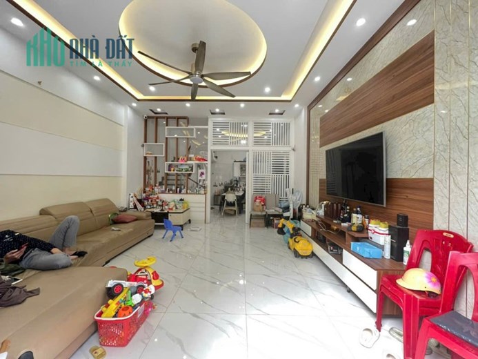 Bán nhà phố Lực Hành, 52m 3 tầng độc lập lô góc GIÁ 2.48 tỉ cực nông