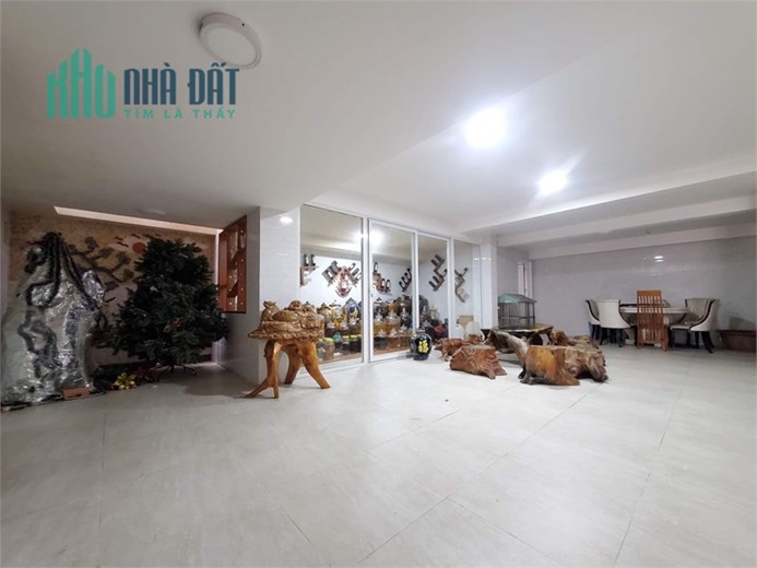 Biệt Thự Triệu Đô 262m2, 5 tầng, Khu CityLand Phường 5, chỉ 75 tỷ