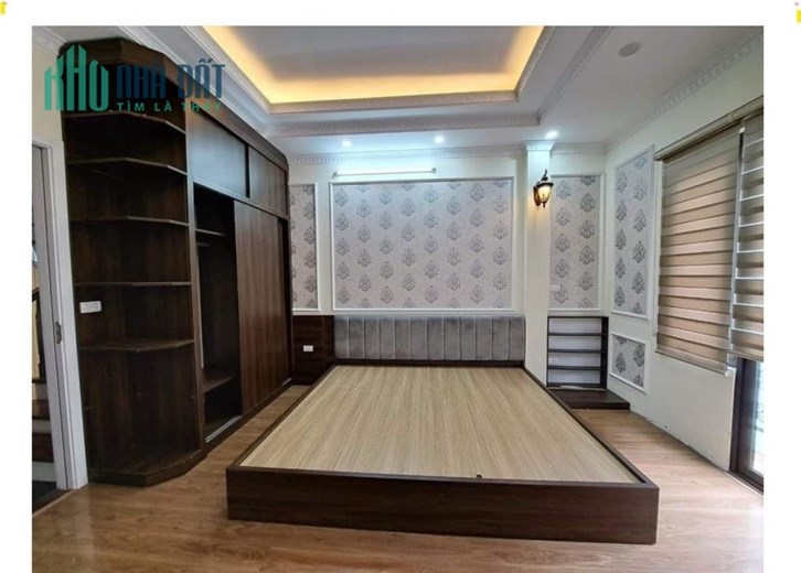 0395600896 Mr KHỞI  BÁN NHÀ BỒ ĐỀ, 35M 5 TẦNG 3,75 TỶ.