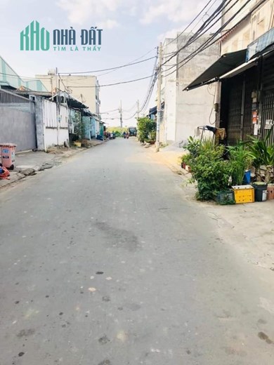 Bán  nhà 72M2 Hẻm 7m 1870/đường Tỉnh Lộ 10 Bình Tân giá 3.3 tỷ
