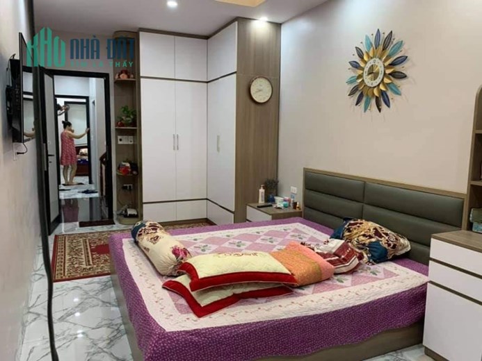 HIẾM -ĐẸP :NHÀ Bồ Đề 46MV  4 TẦNG -Gía  5.8 ty
GỌI NGAY CHO EM KHI NHÀ CÒN