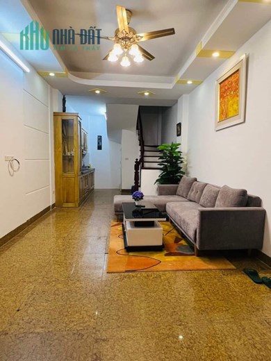 Chính chủ bán nhà giải Phóng-  4 tầng chỉ 2 tỷ 8 .LH 0987136162