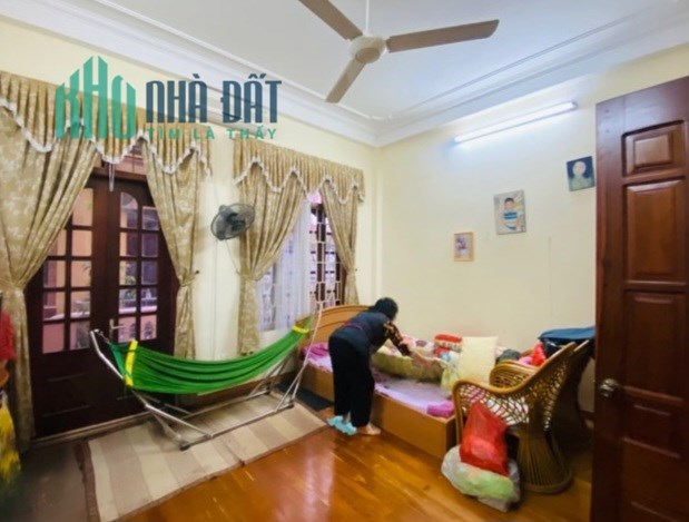 BÁN NHÀ LẠC LONG QUÂN – GẦN PHỐ, Ô TÔ – THANG MÁY CHỜ - SỔ HOA HẬU – 88M2, GIÁ 8.9 TỶ