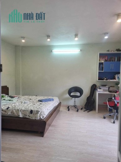Bán nhà Tư Đình,Long Biên 4 tầng đẹp,35m2,oto đỗ cổng nhỉnh 3 tỷ
