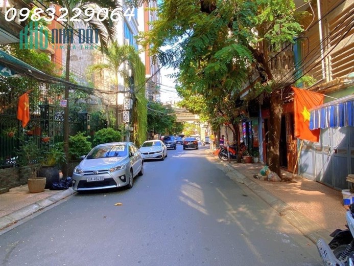 Siêu phẩm NHÀ ĐẸP đón Tết, Xuân La, OTO TRÁNH, VỈA HÈ, 83m, 4 tầng, 23 tỷ.