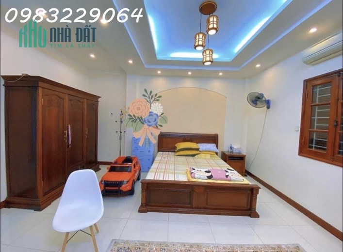 Siêu phẩm NHÀ ĐẸP đón Tết, Xuân La, OTO TRÁNH, VỈA HÈ, 83m, 4 tầng, 23 tỷ.