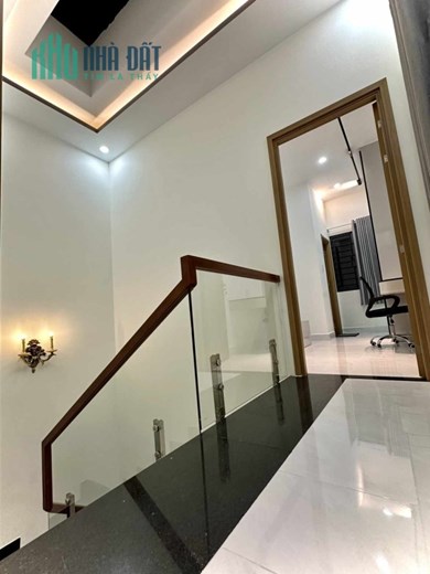 Bán nhà đẹp Trung tâm Linh Trung Thủ Đức-HXT-ô tô ngủ nhà-70m2-4 Tầng-7 tỷ 35