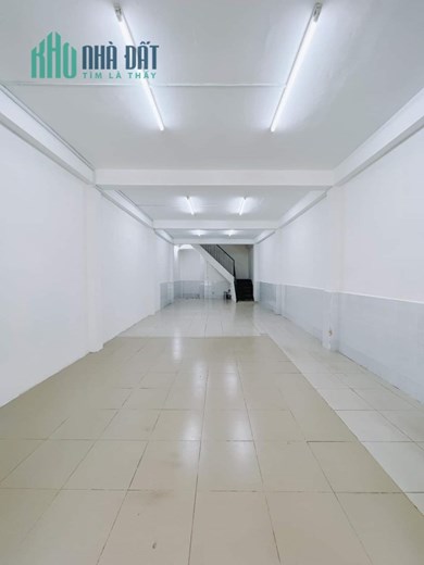Hẻm 4m Ngang 4.5x16m 3 tấm có 80 triệu m
Đoàn Văn Bơ Q4 - căn hộ dịch vụ