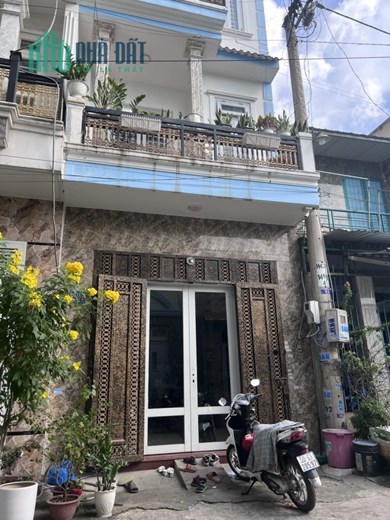 QUẬN 12- HIỆP THÀNH- BÙI VĂN NGỮ,
4 TẦNG BTCT - ĐẸP GẦN NGÃ BA ĐÔNG QUANG, NGUYỄN ẢNH THỦ - CHỈ