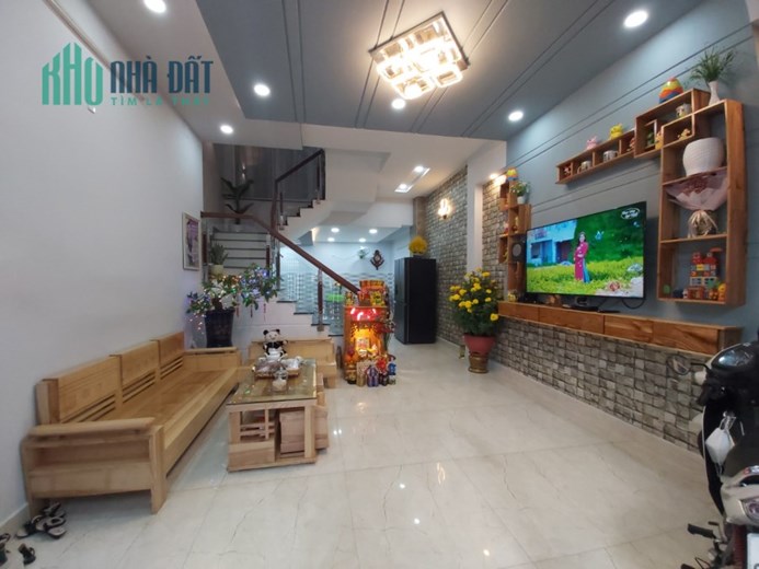 Sở hữu nhà đẹp 4 tầng ở ngay TT Hải Châu ô tô đỗ cửa nhỉnh 4 tỷ DTSD hơn 200m2