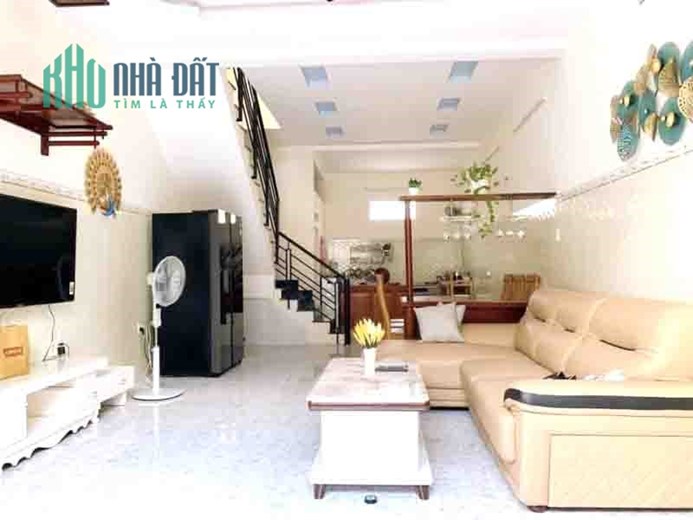 Bán Nhà Quốc Lộ 13 Hiệp Bình Phước Thủ Đức 50m2 2 Tầng HXH Chỉ Nhỉnh 4 Tỷ Giá Tốt