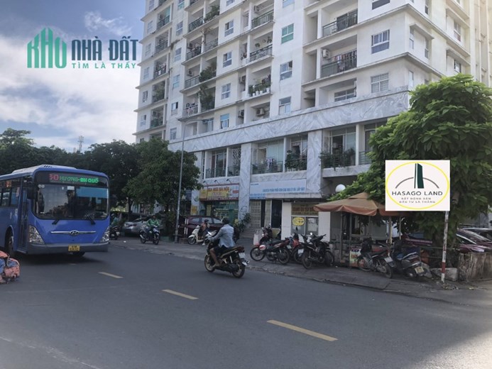 Cho thuê Nhà Mặt Tiền Tân Hương 100m2, 18 triệu,gần Chung Cư