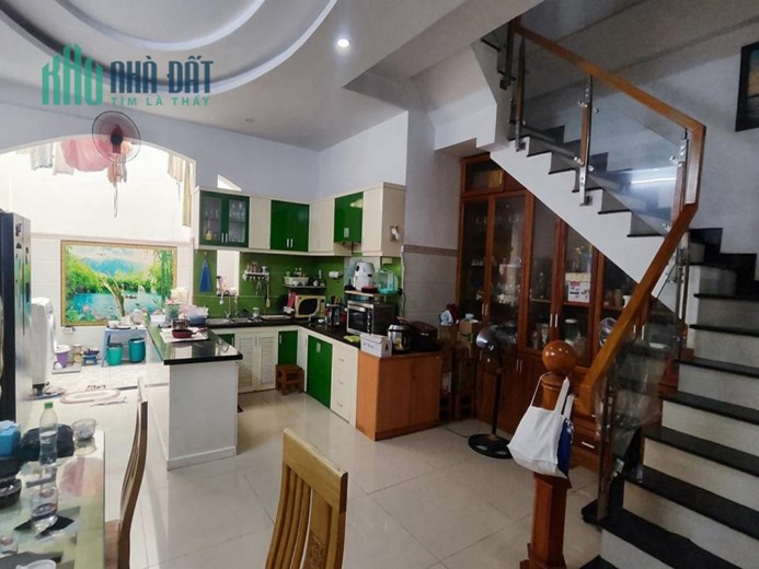 Bán nhà VƯỜN LÀI Phường An phú đông quận 12, 4 tầng, chỉ có 7.x tỷ