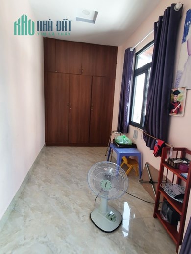 Bán nhà giáp quận 1, Ngô Tất Tố, 41m2, trệt 2 lầu, 3 mặt hẻm, xe hơi cách 10 bước