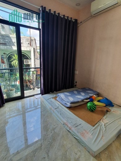 Bán nhà giáp quận 1, Ngô Tất Tố, 41m2, trệt 2 lầu, 3 mặt hẻm, xe hơi cách 10 bước
