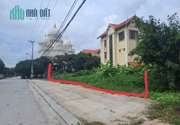 Chính chủ cần bán lô đất biệt thự Vip - 3 mặt tiền - 680m2 tại sân quảng trường TP.Ninh Bình