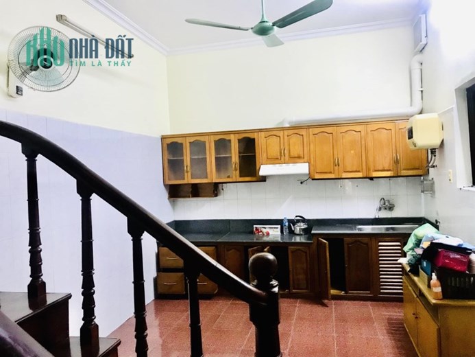 Mới O9 Z6Z8 5559 Bán nhà Tây Sơn 61m², 3 tầng, MT 15m, giá 5.7 tỷ Đống Đa