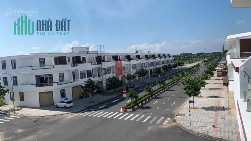 CUỐI NĂM CẦN BÁN GẤP ĐẤT HẠ GIÁ MẶT TIỀN ĐẸP GIẢM 30 % SO VỚI GIÁ GỐC...