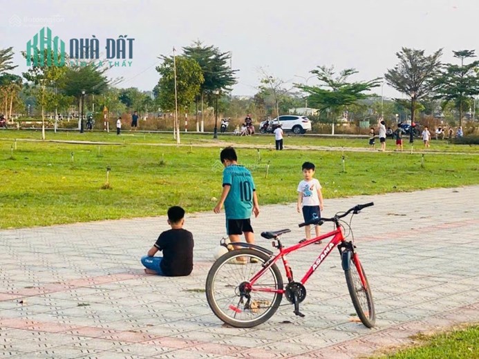 CUỐI NĂM CẦN BÁN GẤP ĐẤT HẠ GIÁ MẶT TIỀN ĐẸP GIẢM 30 % SO VỚI GIÁ GỐC...