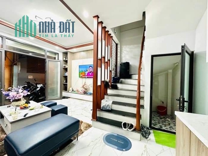 BÁN NHÀ TÂN MAI 28M2X 5T ĐẸP, SÁT PHỐ, DÂN XÂY,  giá 3,5 tỷ