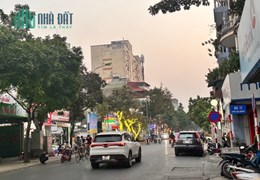 Bán Đất tặng nhà mặt phố Sài Đồng. DT 97m x 4,5m. Giá 22tỷ. Vỉa hè,KD dòng tiền.