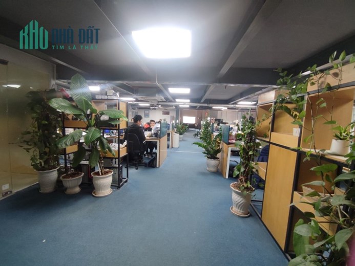 [300m² - 500m² - 700m² Full nội thất] Cho thuê văn phòng chuyên nghiệp tại Ngoại Giao Đoàn - HN