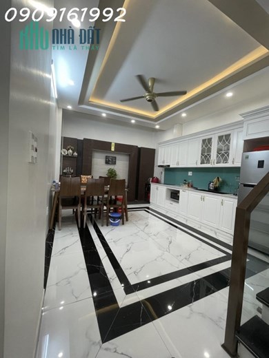 Nhà mặt đường chợ Đôn chưa đến 5 tỉ kinh doanh buôn bán