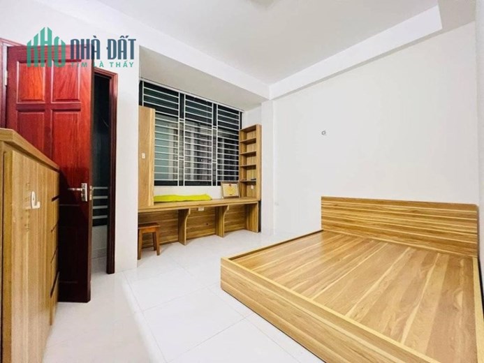 Bán nhà Kim giamg, 40m2, ngõ thoáng, gần phố, chỉ 3.58 tỷ,sđcc