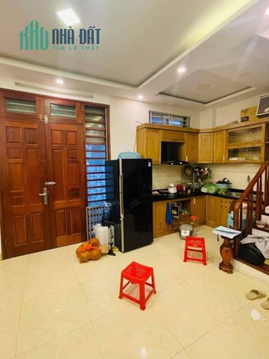 Nhà phố Đại Từ - Hoàng Mai diện tích 42m2 x 5 tầng, xây mới, ngõ 3m, ở luôn, giá 3.6  tỷ