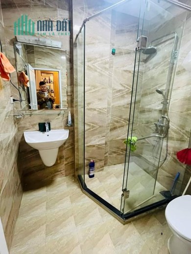 Nhà phố Đại Từ - Hoàng Mai diện tích 42m2 x 5 tầng, xây mới, ngõ 3m, ở luôn, giá 3.6  tỷ