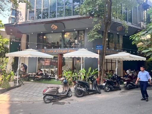 Cần sang lại mặt bằng tầng 3 kinh doanh hoặc làm văn phòng tại Đống Đa, Hà Nội