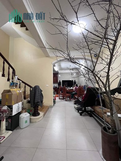 Bán Nhà Hai Bà Trưng - PL Kim Ngưu, 12.2 tỷ, 97m2, mặt tiền 6m, Oto vào nhà, 2 thoáng, Thang máy.