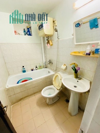 Bán nhà đường Láng 42m x 4 T  MT 4m giá 6,4 tỷ
