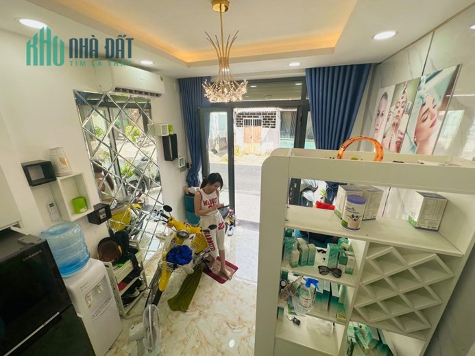 Mặt tiềnHXH  kinh doanh DTSD 40M2, 2pn,2wc, Độc quyền hiếm có chỉ 3 tỷ, Bùi Đình Túy Bình Thạnh
