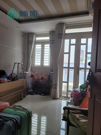 Bán gấp giảm 400 triệu, nhà sát mặt tiền Đinh Bộ Lĩnh, 41m2, vào ở ngay, chỉ còn 6 tỷ